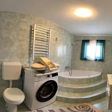 Apartman Place Rc - Pocitniska Hisa Blizu Portoroza