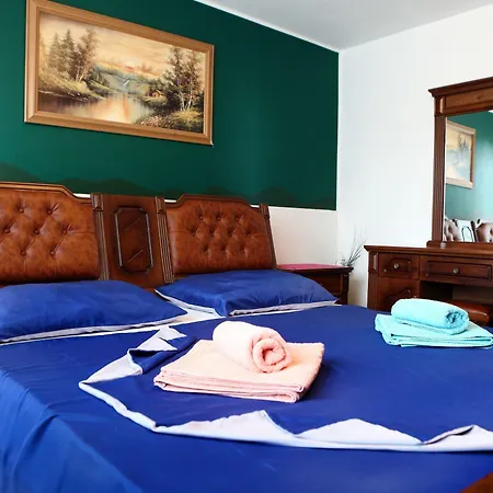 Place Rc Апартаменты *