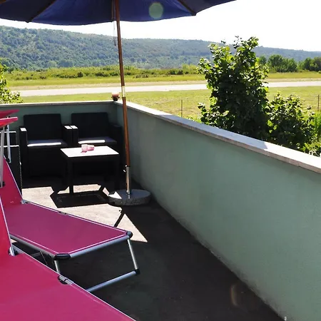 Apartman Place Rc - Pocitniska Hisa Blizu Portoroza *